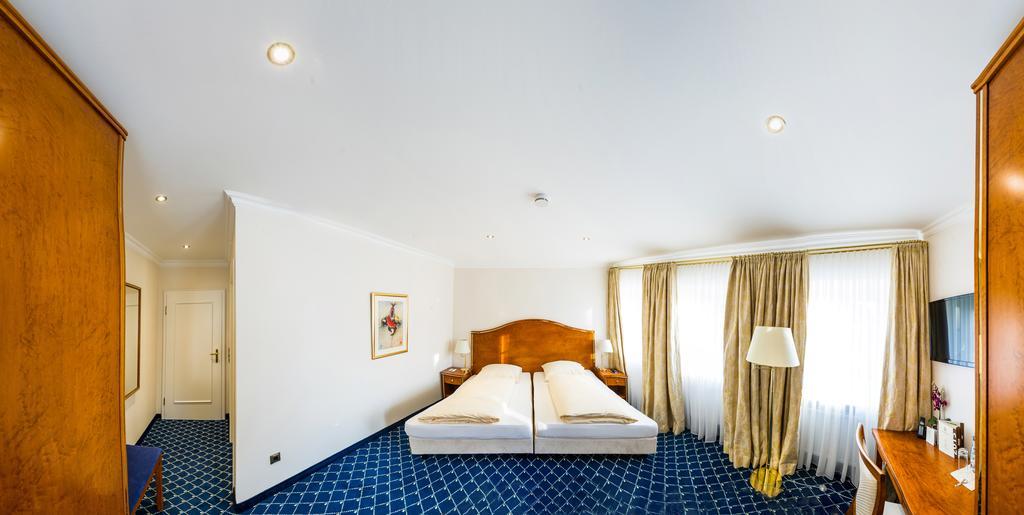 Ludwig Im Park Hotel Волфсбург Екстериор снимка