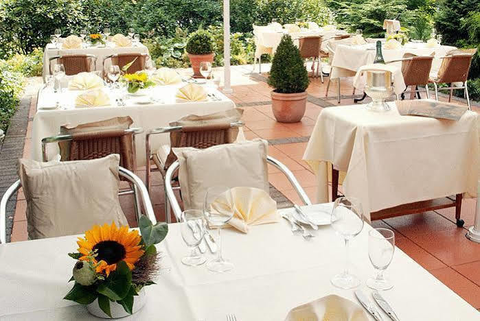 Ludwig Im Park Hotel Волфсбург Ресторант снимка